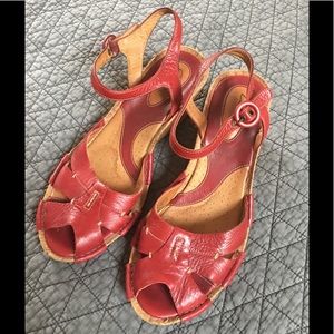Red Clark’s Artisan Wedge Sandal. Size 9.5